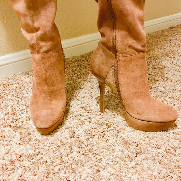 Steve Madden thigh high suede boots - Picture 3 of 5